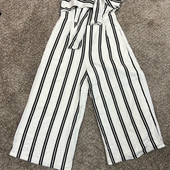 Lulu’s Margo Black and White Striped Strapless Midi Jumpsuit womens size small - Picture 2 of 15